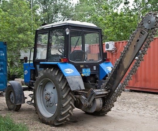 Траншеекопатель в аренду в Ачинске и  Красноярском крае